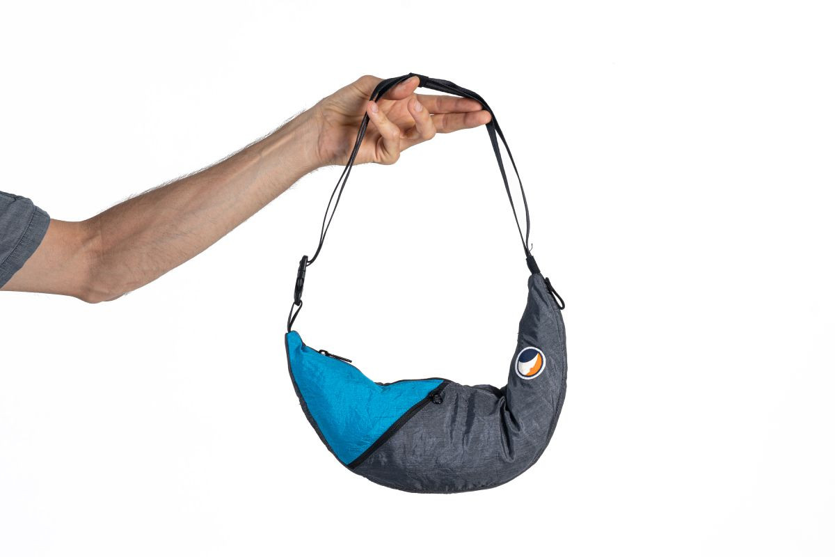 Sling bag Ticket To The Moon torbica siva/plava 