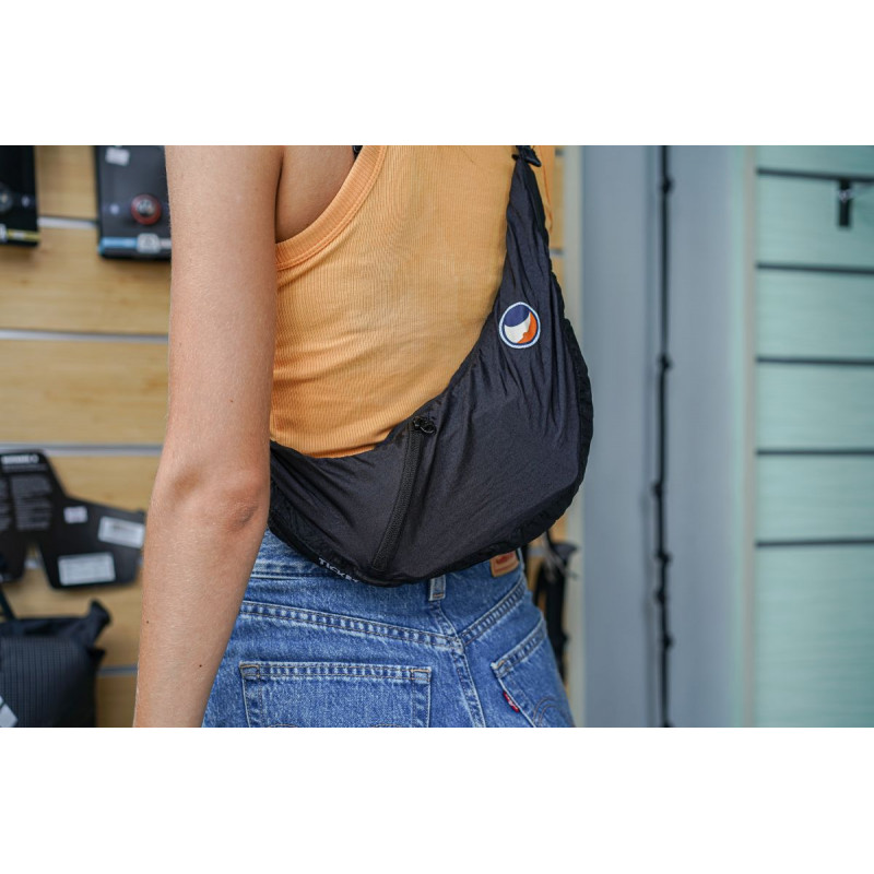 Sling bag Ticket To The Moon torbica crna 